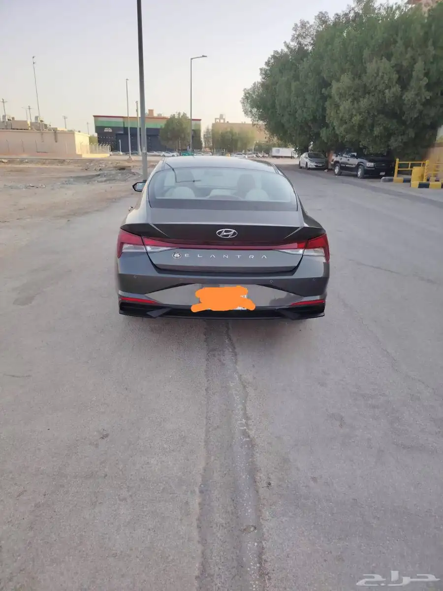 النترا موديل 2022نص فل نظيف للبيع ماكينه 2000السياره شرط 4