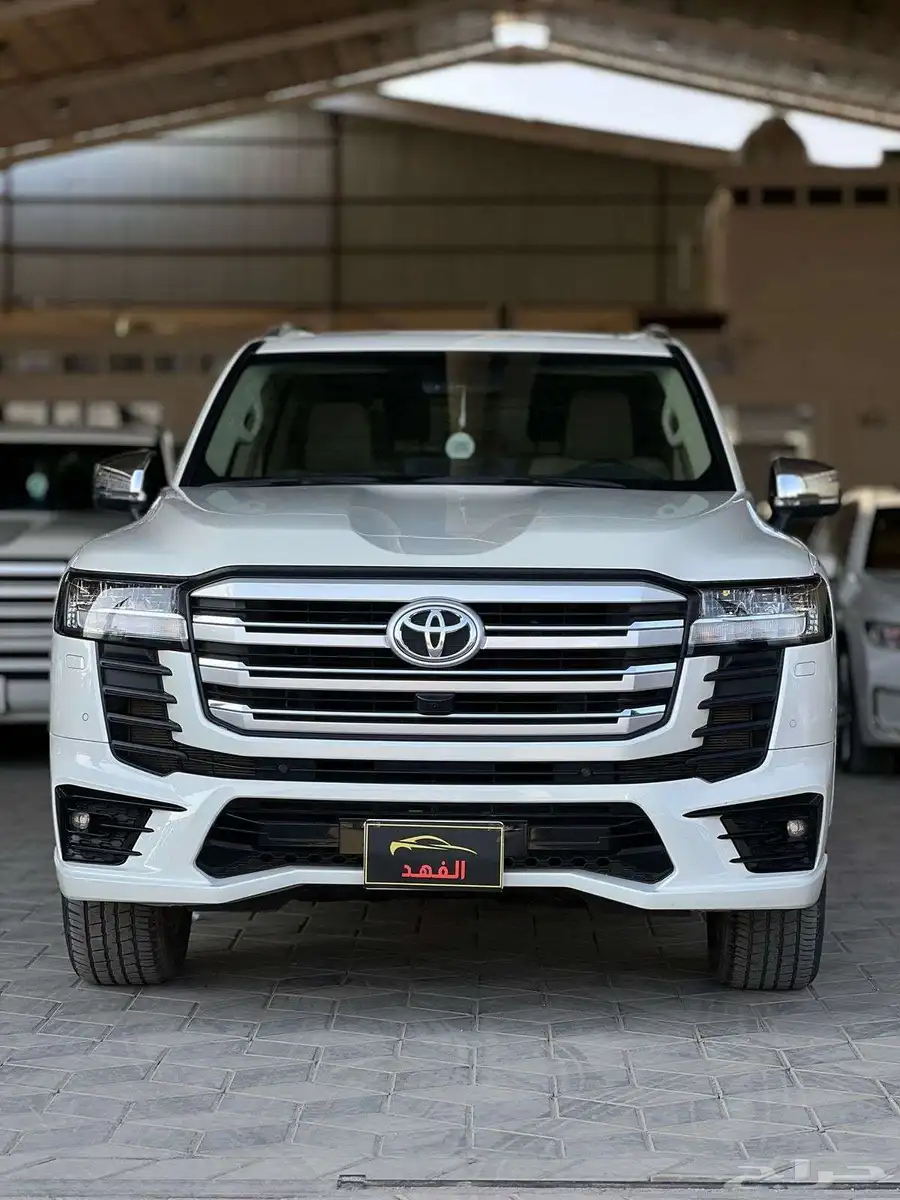لاندكروزر - جي اكس ار - 2022 - L3 - عداد 39 الف 0