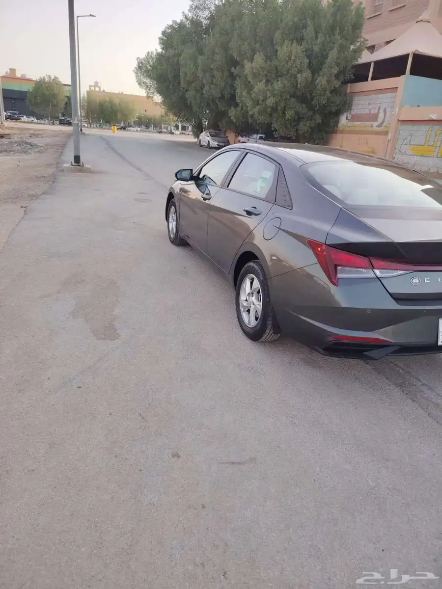 النترا موديل 2022نص فل نظيف للبيع ماكينه 2000السياره شرط 2