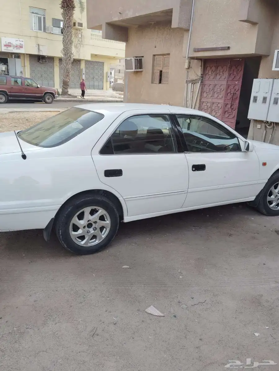 تويوتا كامري الموديل 1999 0