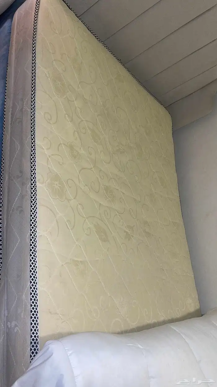 مرتبة سرير 2