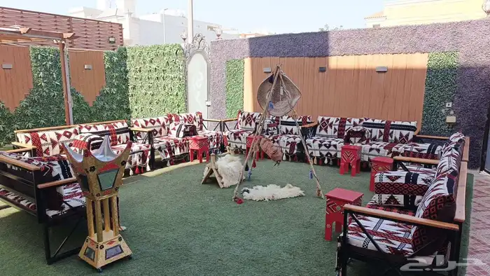 تاجير كرسي ملكي تاجير كرسي عادي تاجير طاولات تاجير كنب 9