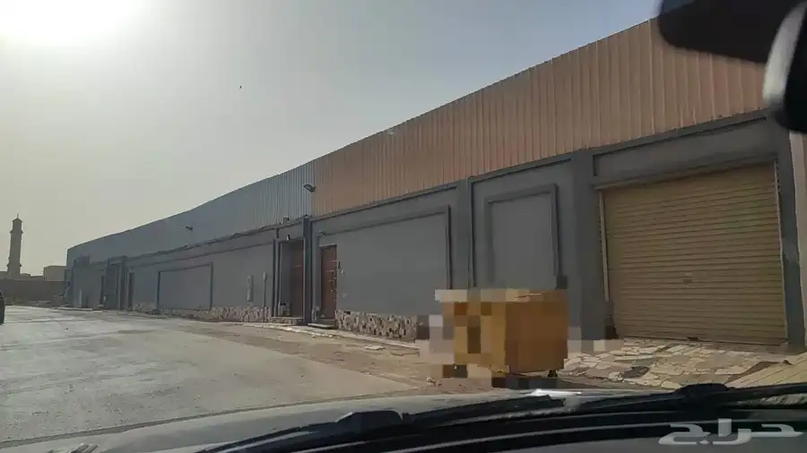 للبيع ارض مقام عليها استراحة 2
