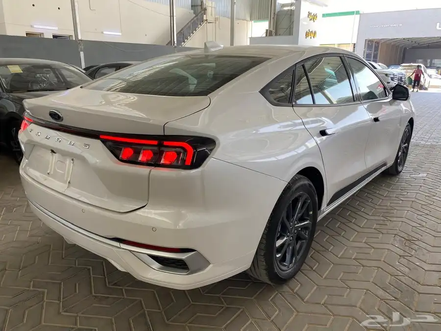 فورد تورس ترند نص فل خليجي 2025 4