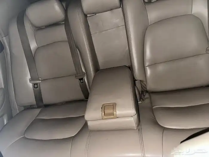 البيع قطع غيار تشليح لكزس LS400 موديل 2000 6