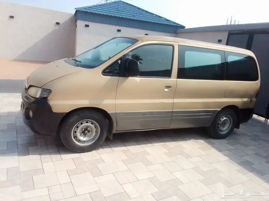 سيارة موديل H1. 2003 السعر 8000 سيارة ماشة الحمد لله 0