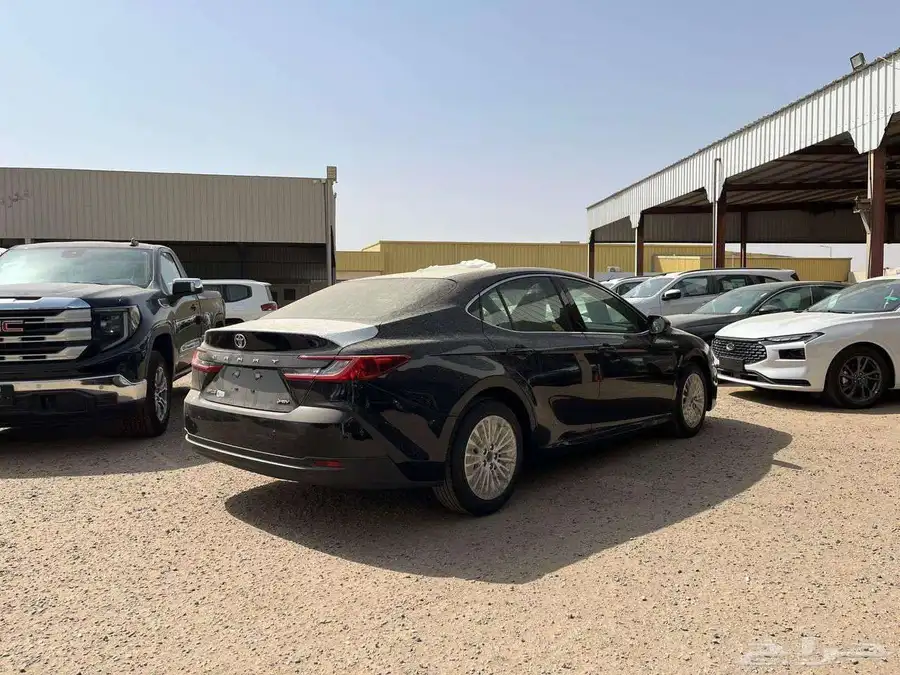 معرض البحرالعربي تويوتا كامري اي بلاس هايبرد 2025 2