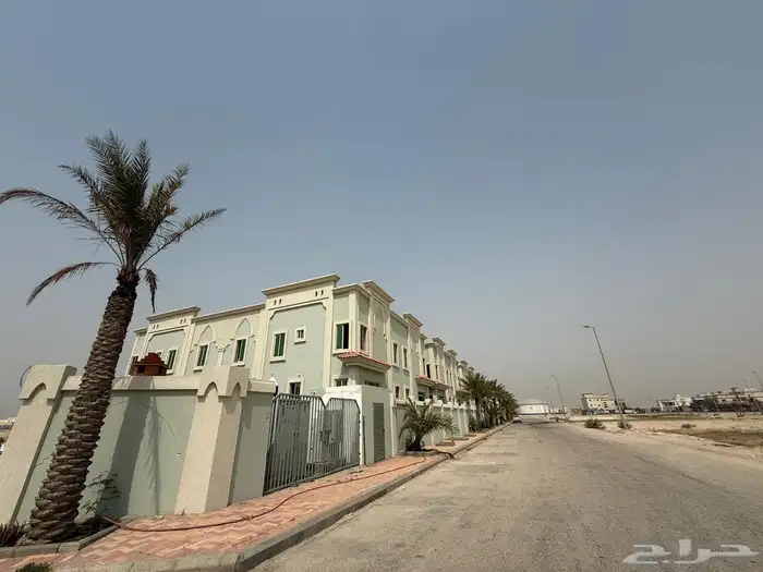 مجمع سكني مفروش للإيجار بالكامل في مدينة الخبر 1