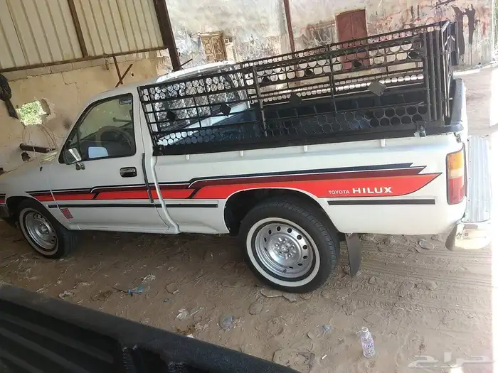 تويوتا هايلوكس موديل 90 حدها 10 الف 6