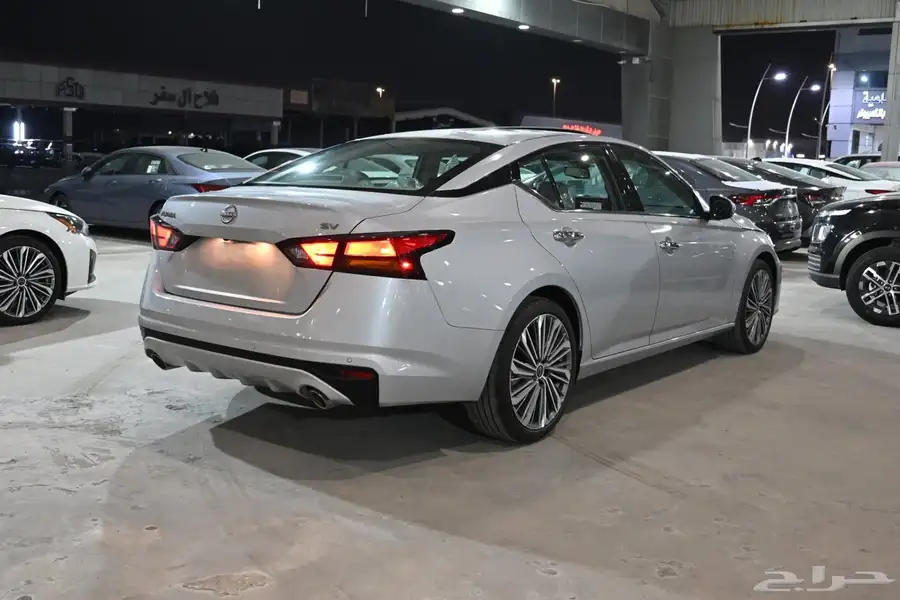 نيسان التيما SV 2023 4