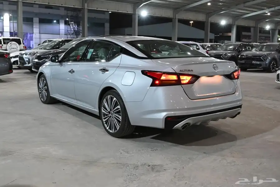 نيسان التيما SV 2023 3