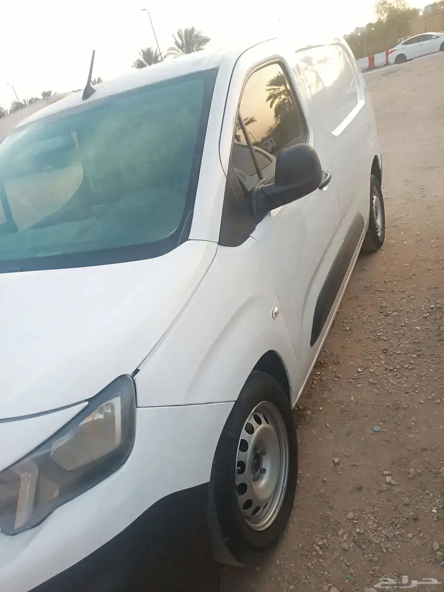 بيجوا مديل 2022 ديزل الممشى 290الف 4