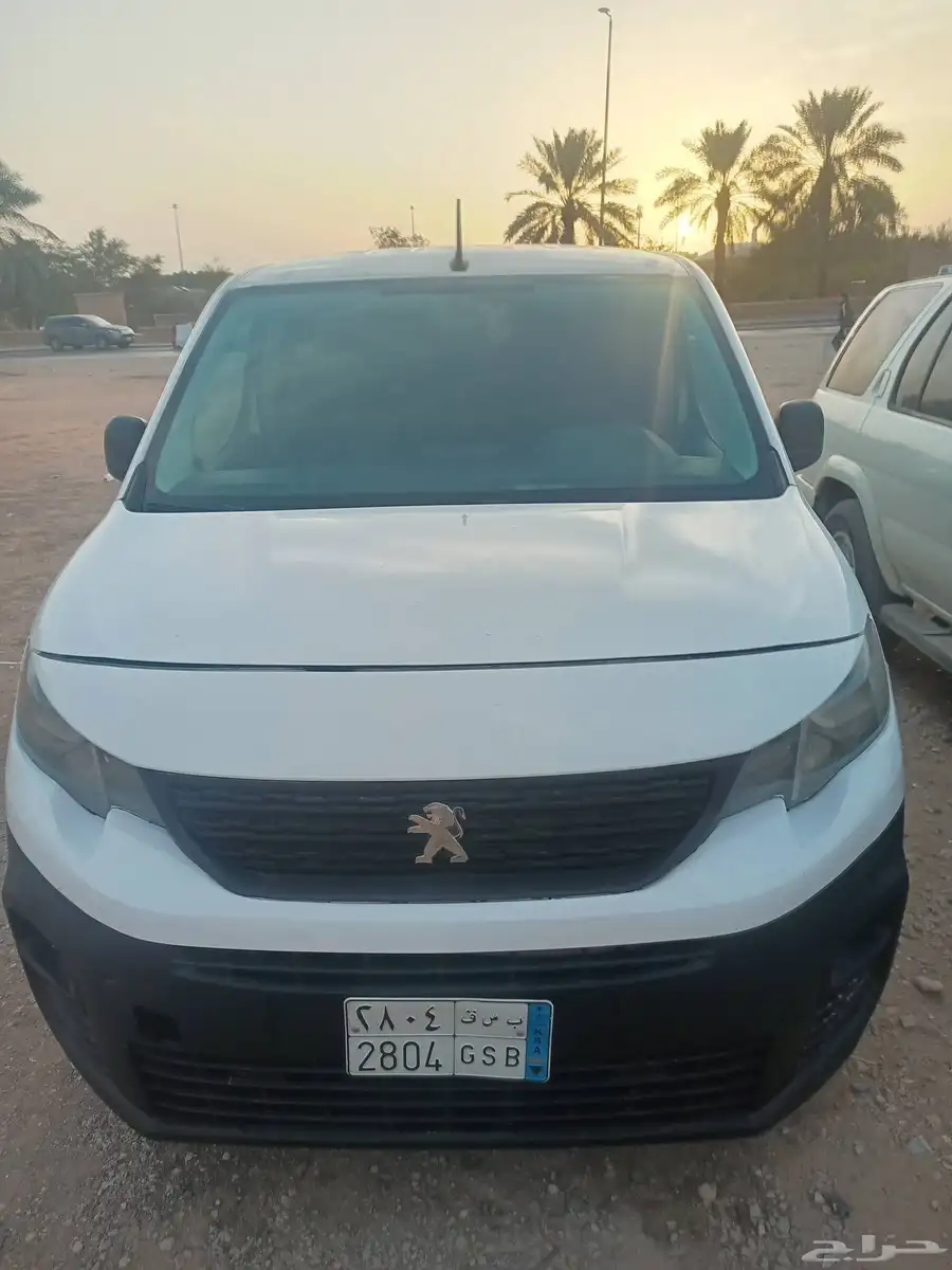 بيجوا مديل 2022 ديزل الممشى 290الف 8