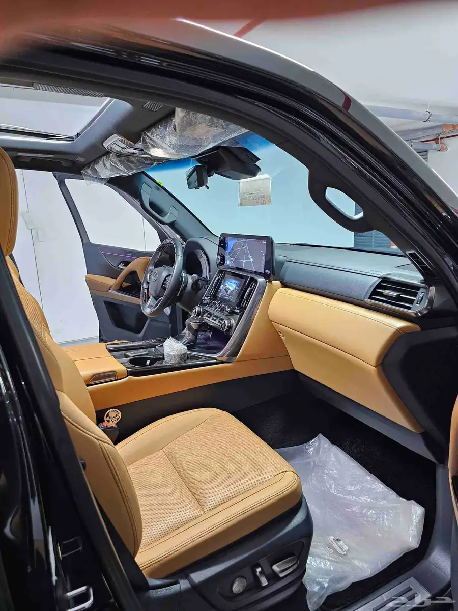 لكزس LX600 2023 BB 21