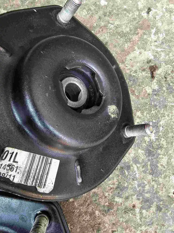 قطع غيار افولون  لكزس اي اس 350   مساعدات  مقصات 6