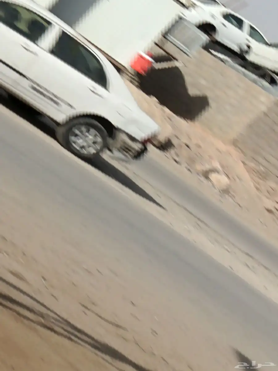 كورولا موديل 2004 قير عادي توجد لدينا جميع قطع الغيار 1