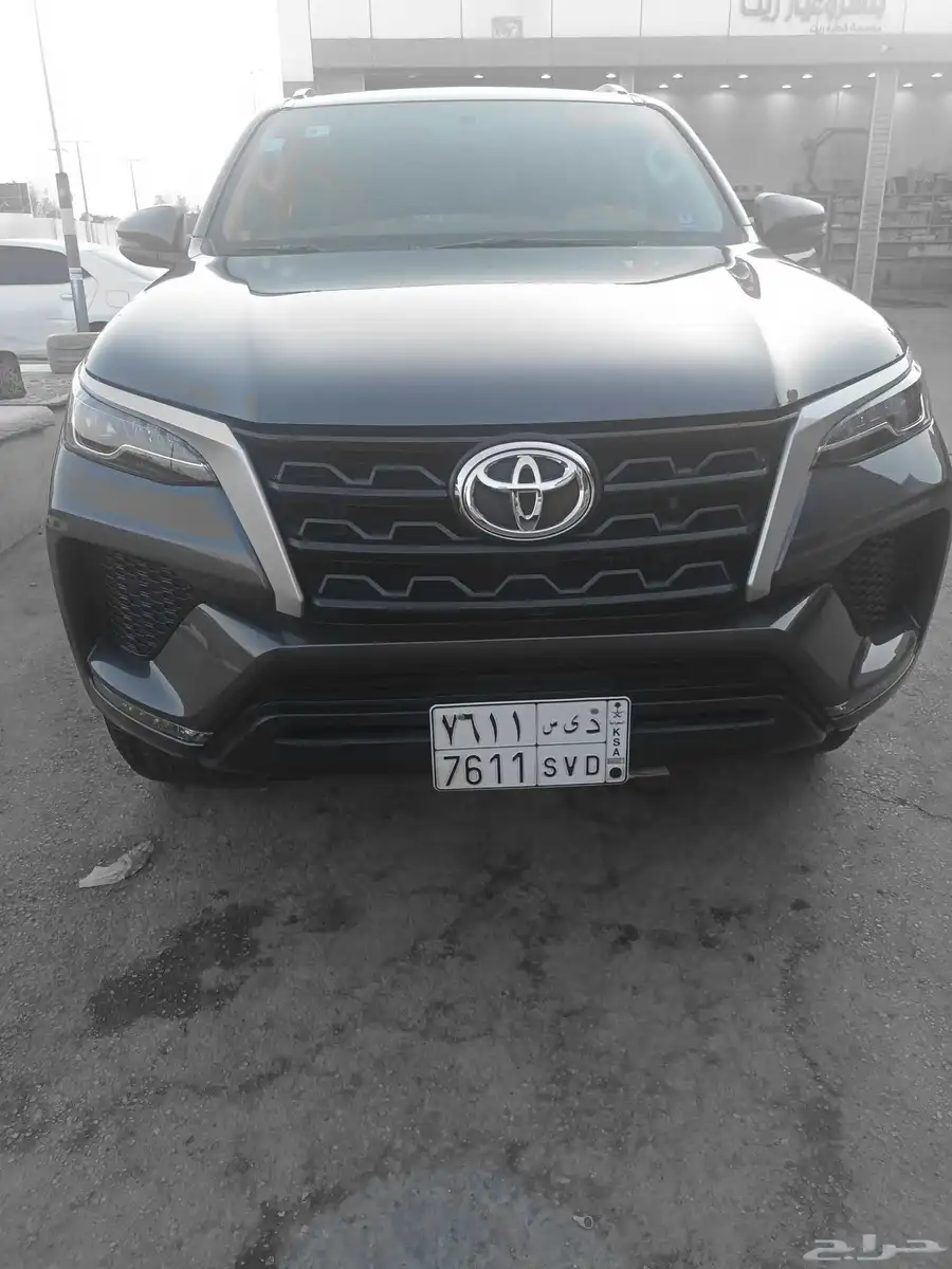Toyota fortuner 1