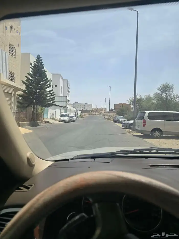 عمارة استثماريه للبيع بمخطط هيف 5