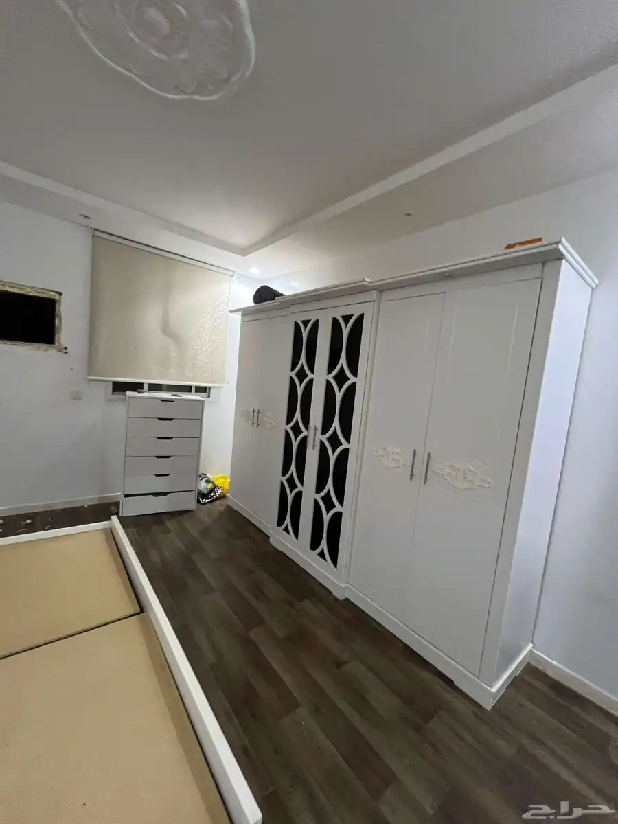 كنب مجالس  اثاث ومفروشات  طاولات طعام وخدمة  غرف نوم  مطابخ 49
