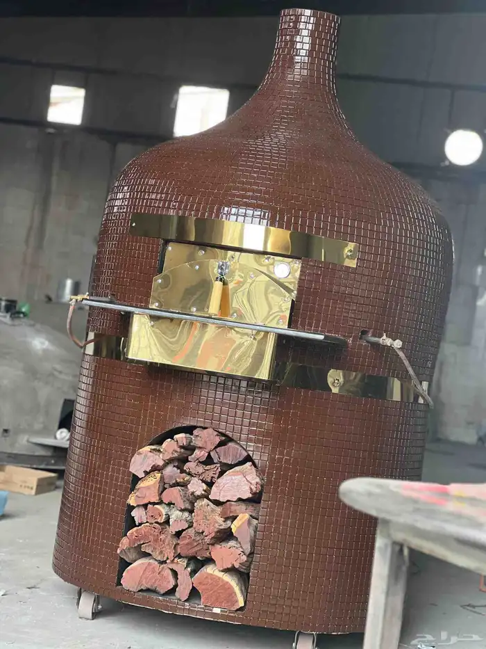 افران بيتزا نابولي الإيطالي وبأسعار منافسة 4