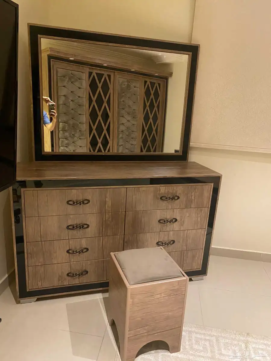كنب مجالس  اثاث ومفروشات  طاولات طعام وخدمة  غرف نوم  مطابخ 22