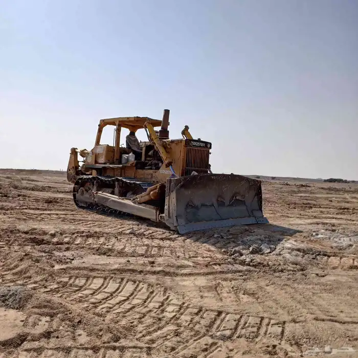 بلدوزر 155 للإيجار في الدوادمي وماحولها 0