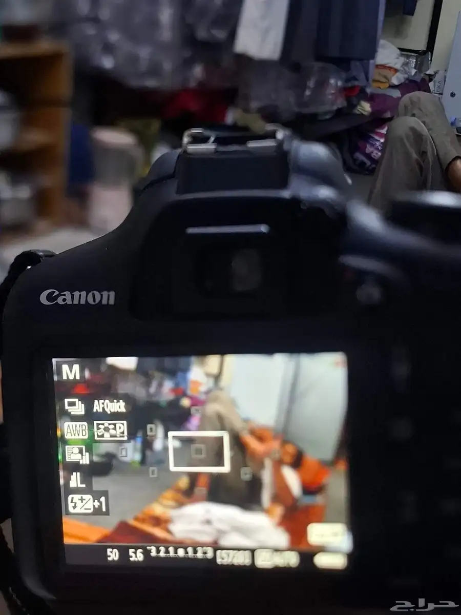 Canon 2000 D camera 6