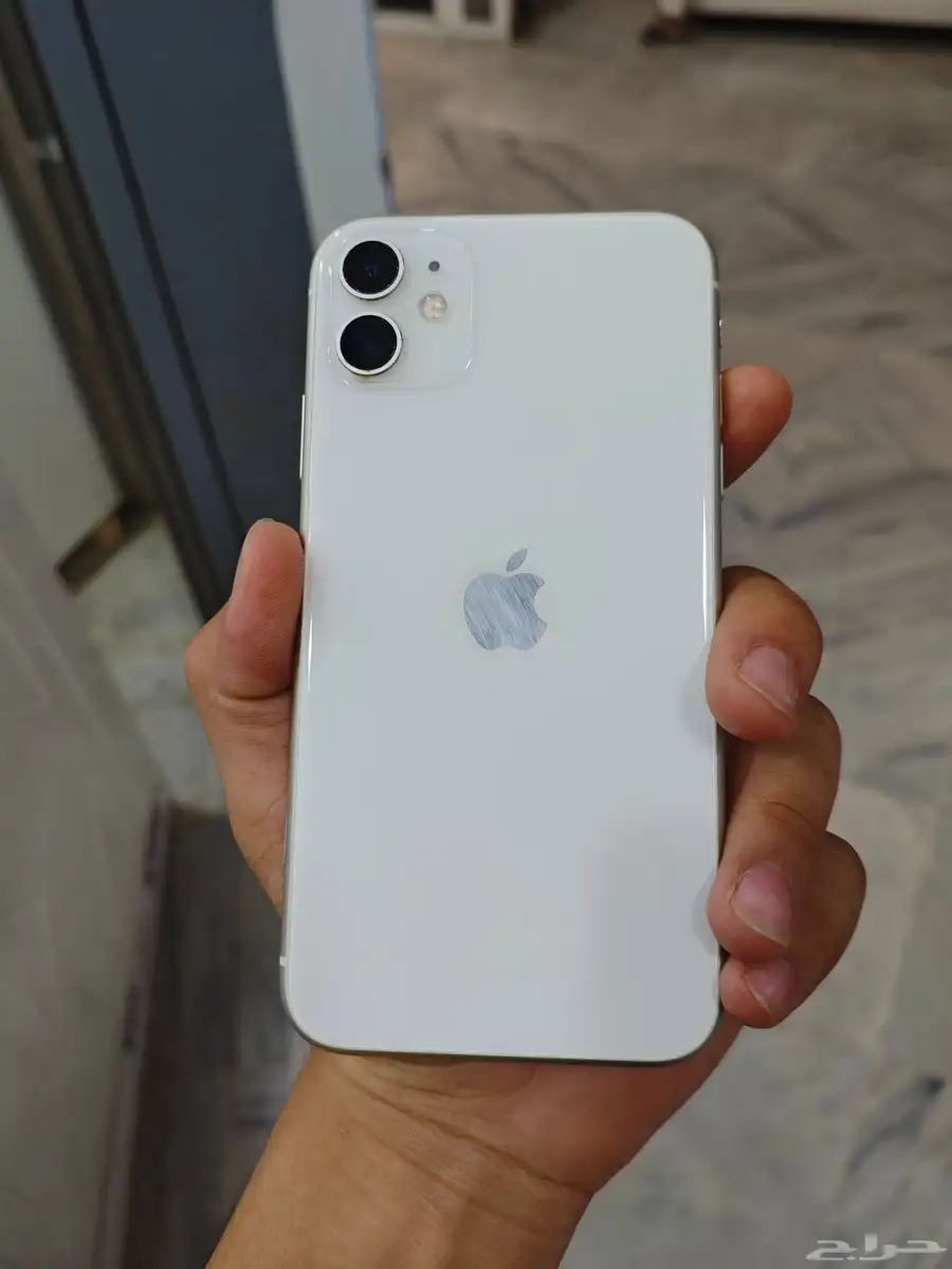 ايفون 11 0