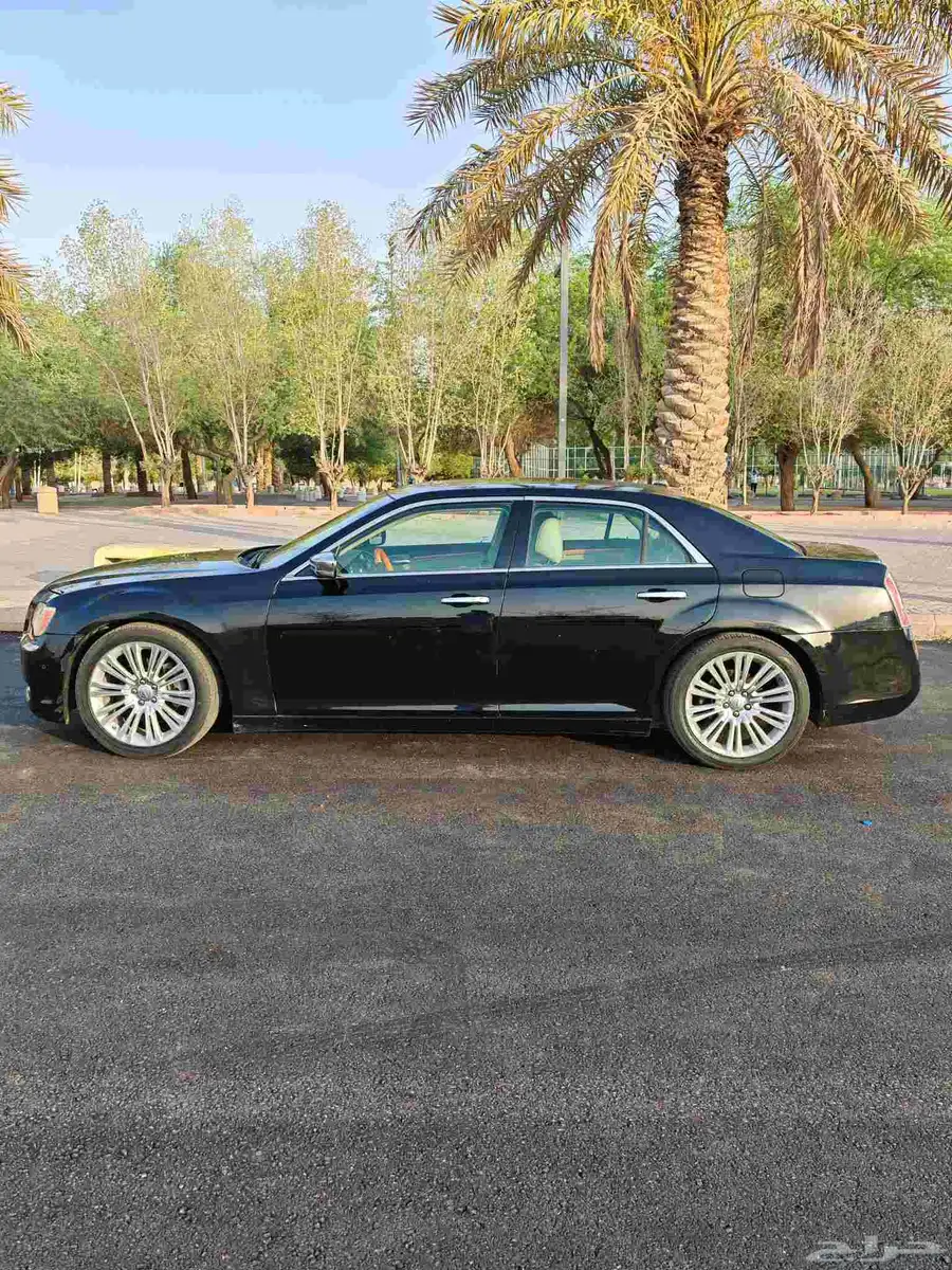 كرايسلر الطراز 300 1