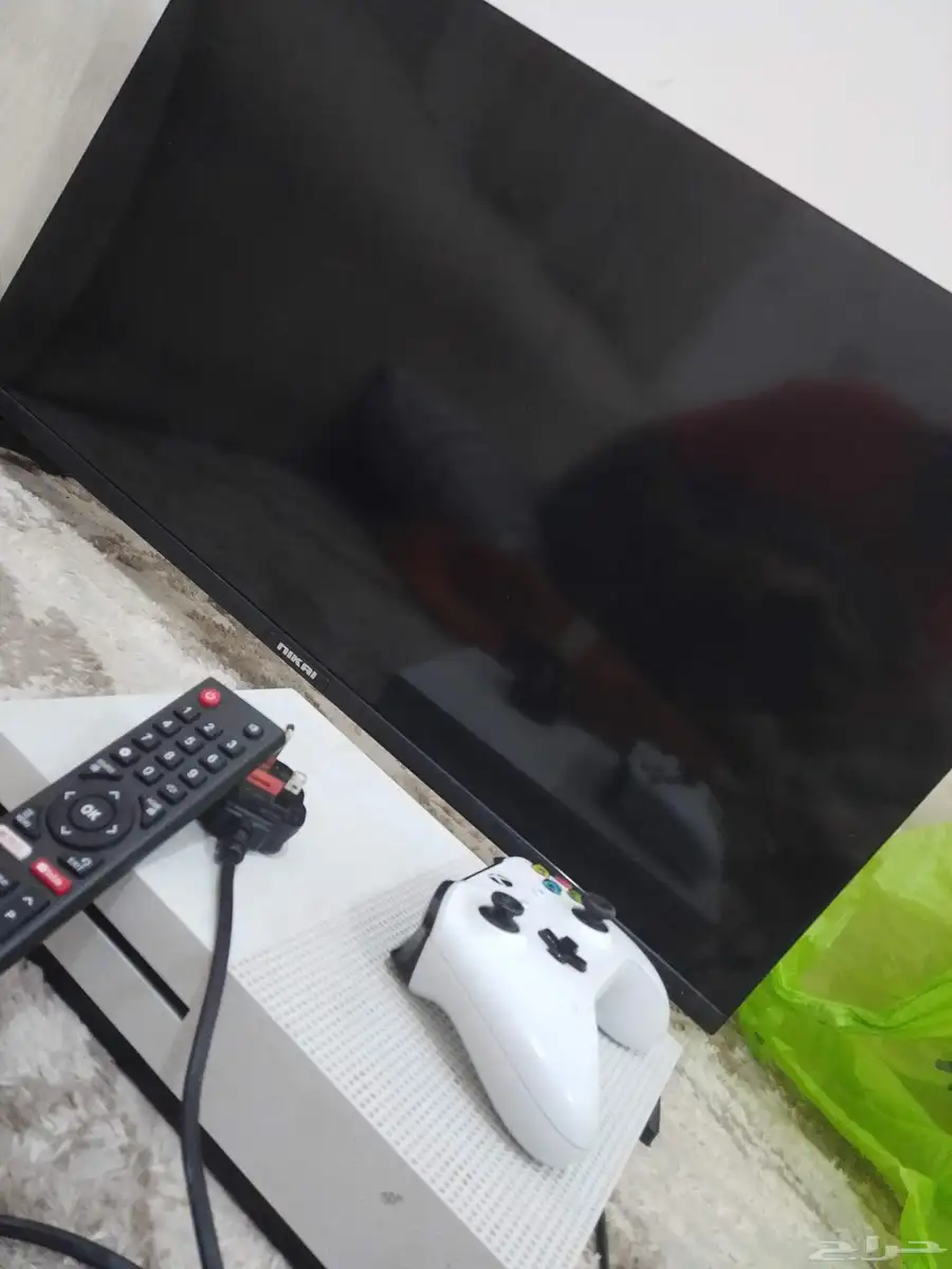 شاشه 4k فيها اليوتيوب والنت فليكس. واكس بوكس 0