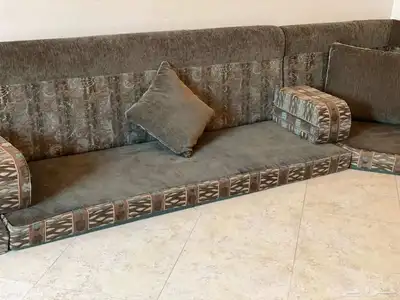 للبيع جلسه أرضيه 5م   4م تقريبا 1
