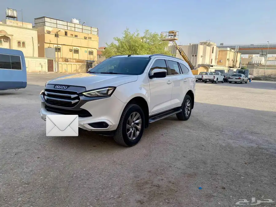 ايسوزو MUX 2023 فل كامل دبل index