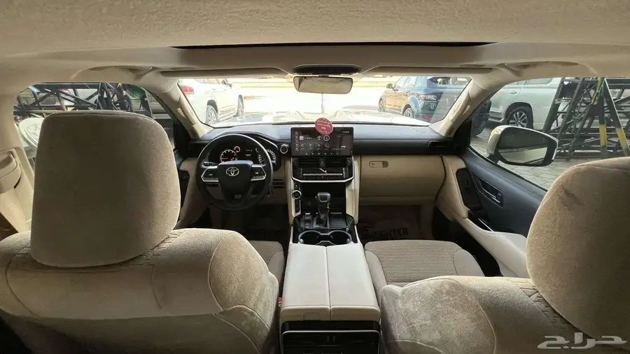 لاندكروزر - جي اكس ار - 2022 - L3 - عداد 39 الف 17