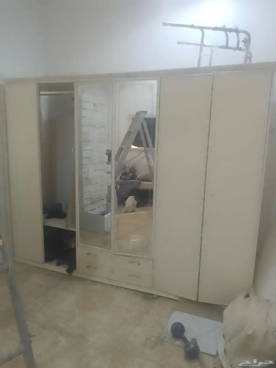 طاولة 800   انبوبة غاز 170   دولاب لوجه الله 0