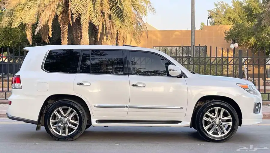 لكزس 2014 LX570 فل سعودي index