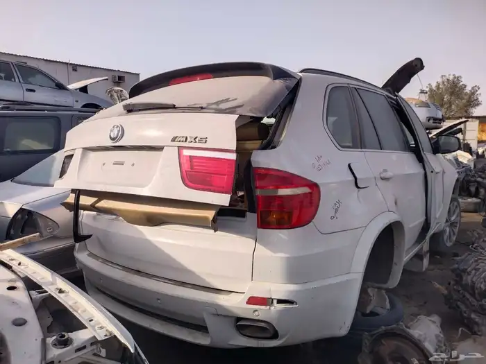 BMW x5 قطع غيار تشليح 2