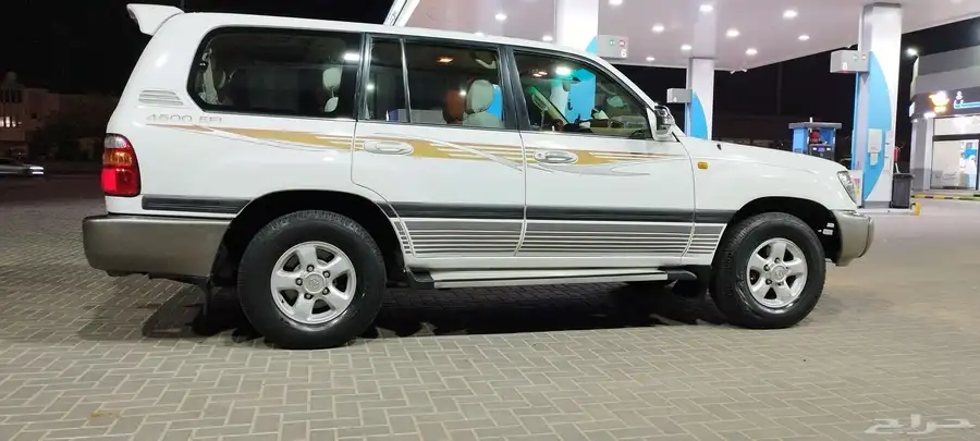 لاندكروزر 2002 سعودي فل كامل GXR 4