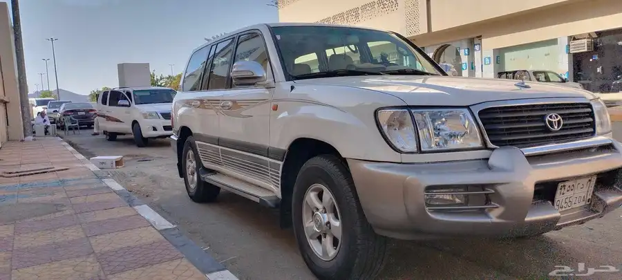 لاندكروزر 2002 سعودي فل كامل GXR 23
