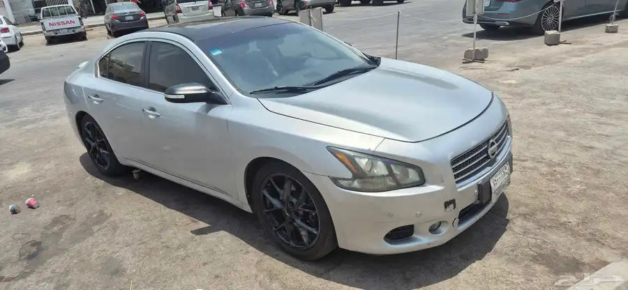 Nissan Maxima 2010 1