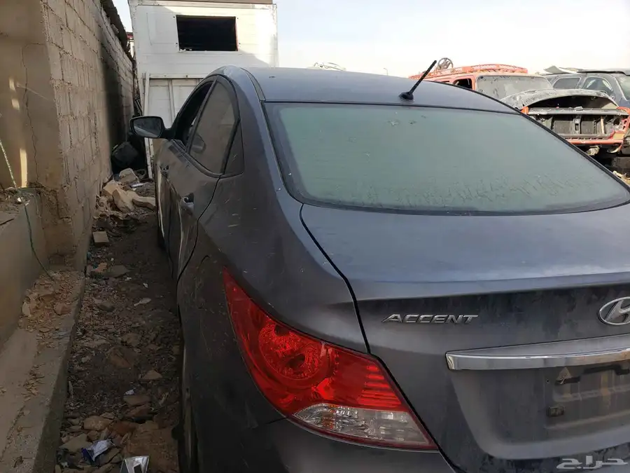 اكسنت مديل 13 3