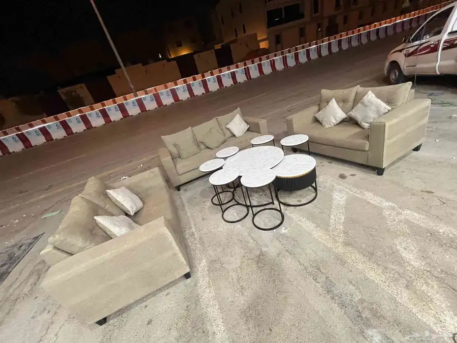 كنب مجالس  اثاث ومفروشات  طاولات طعام وخدمة  غرف نوم  مطابخ 2