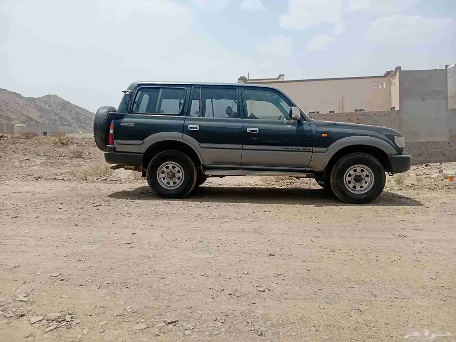 لاند كروزر موديل 95 1