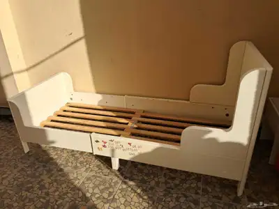 سرير ايكيا خشب قوي معه مرتبه 0