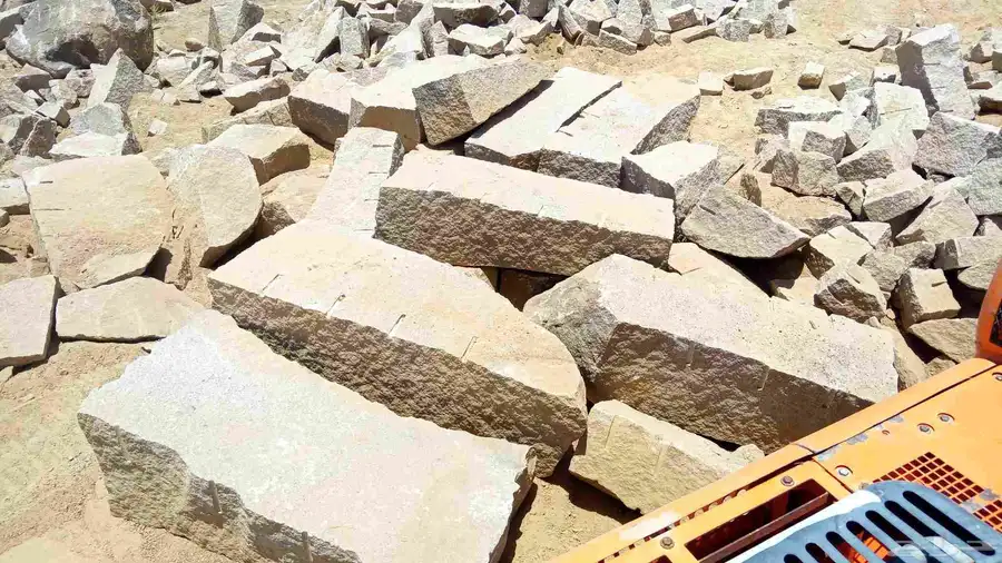 قص وبناء حجر بوكلين وقص ارآضي الطائف وضواحيه index