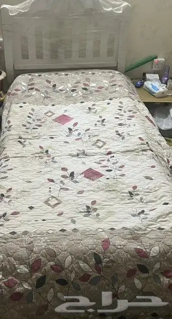 للبيع بسعر مغرى عدد 3 سرير نوم   المرتبة 0