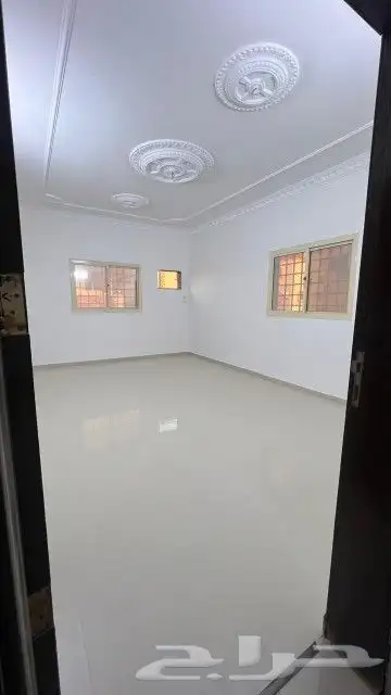 شقة للإيجار بالحلقة الغربية بالطائف 1