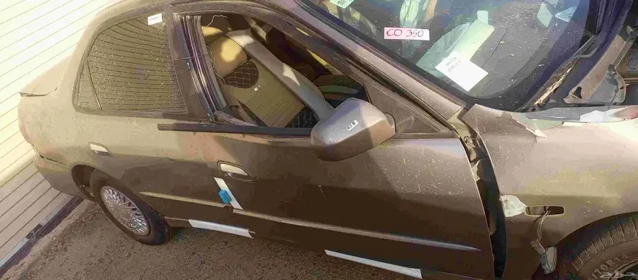 أسيارة اكورد 2000 للبيع تشليح سيكراب استخداام 3