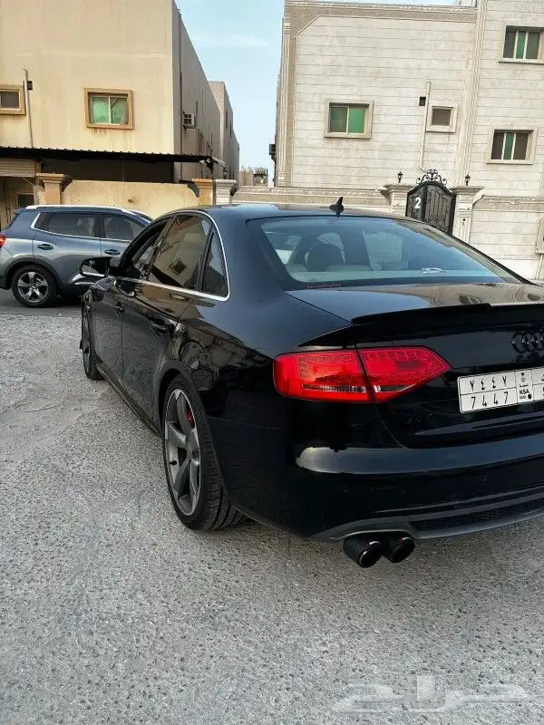 اودي A4 9
