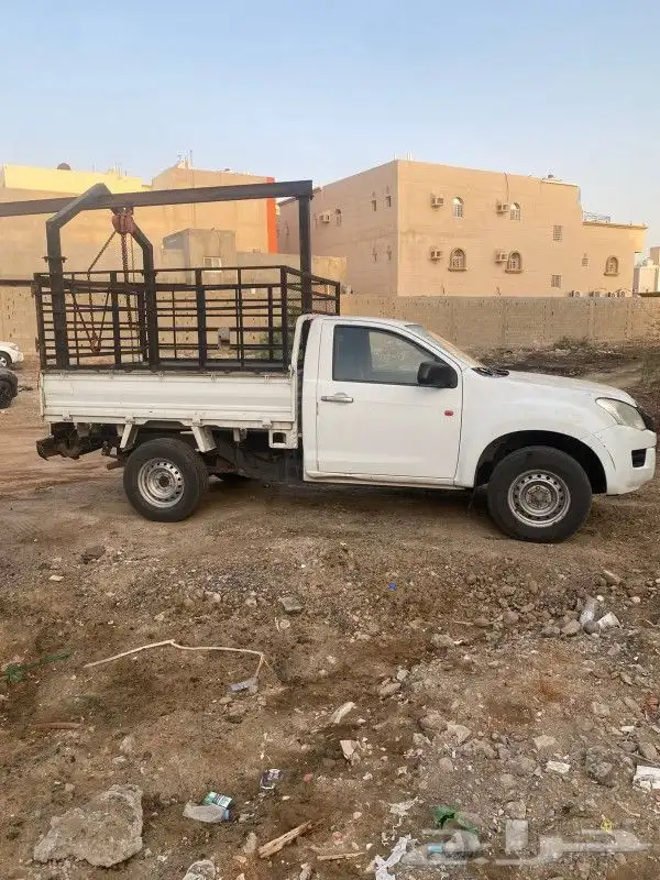مطلوب يونات لي الاجار الشهري بكون عليهو ونش للتحميل الابل 1