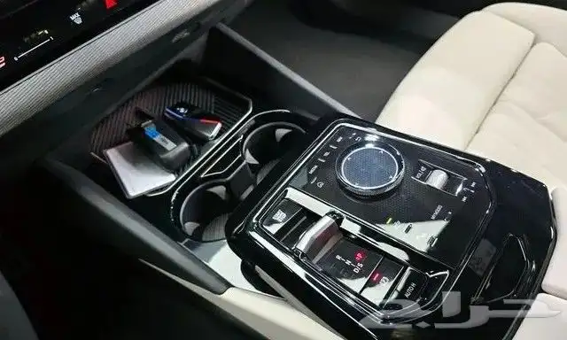 BMW 520I M Sport 2024 داخليه اوف وايت - استيراد من كوريا index